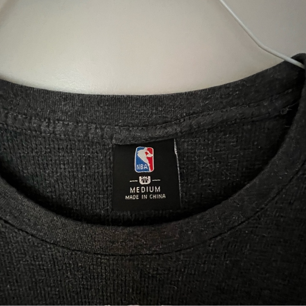 NBA Houston Rockets long sleeve waffle knit Crewneck sweatshirt | size medium - Picture 7 of 9